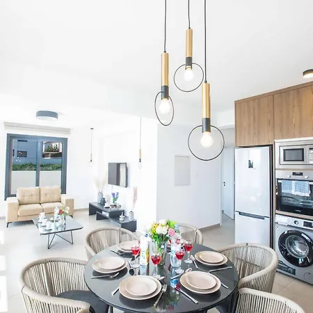 Protaras * Paralimni